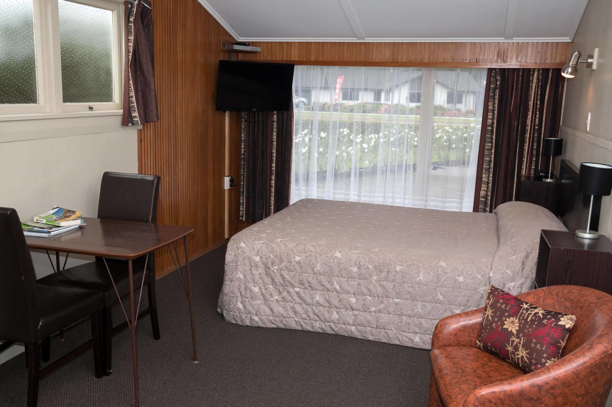 Santa Maria Motel โรโตรัว ภายนอก รูปภาพ