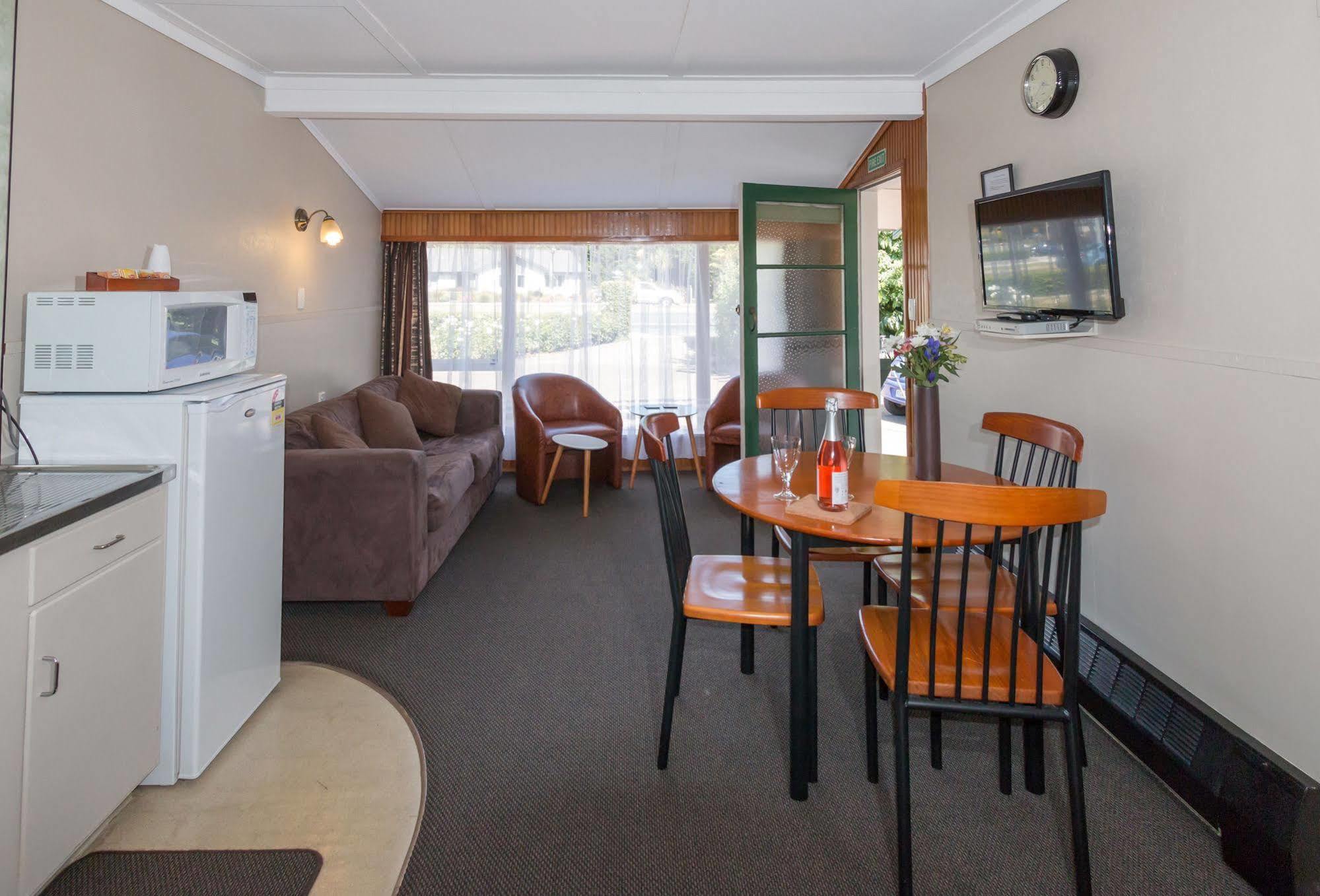 Santa Maria Motel โรโตรัว ภายนอก รูปภาพ